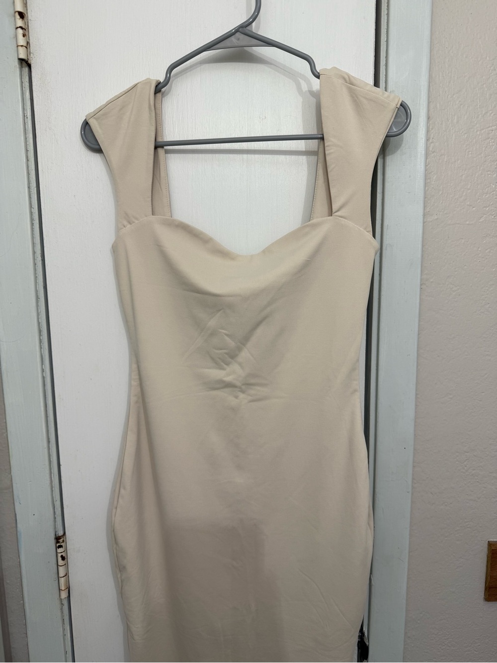 SHEIN Cream Square-Neck Midi Bodycon Dress / Size: SMALL - Picture 4 of 9